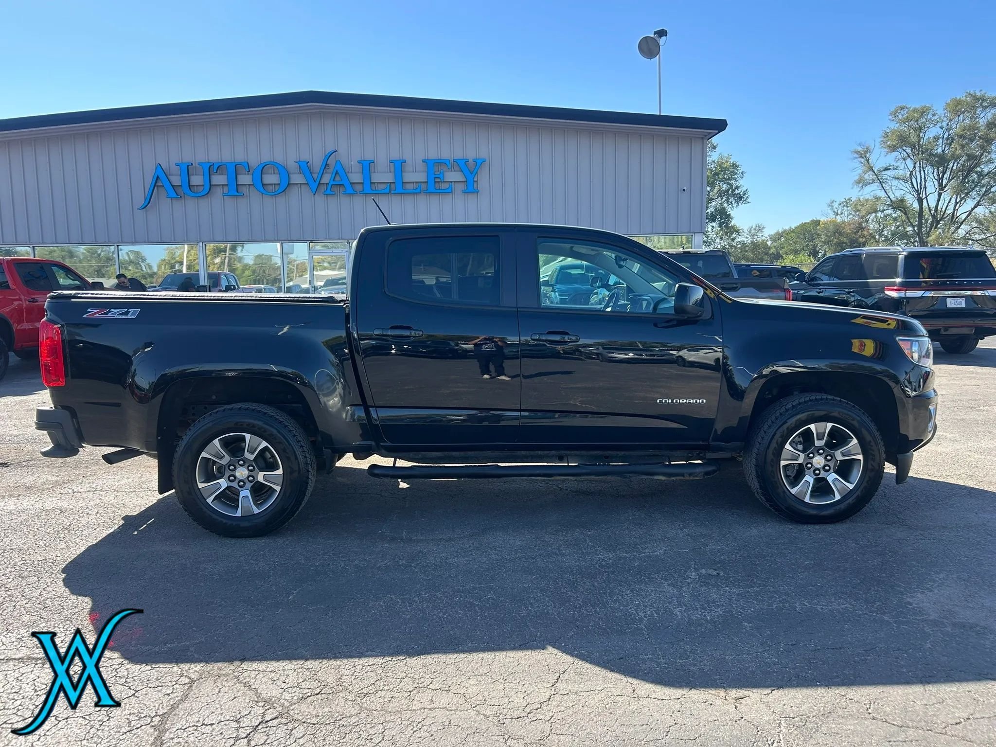 Used 2018 Chevrolet Colorado Z71 AWD/4WD image 8