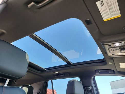 Used 2024 Chevrolet Tahoe RST w/ Luxury Package image 19