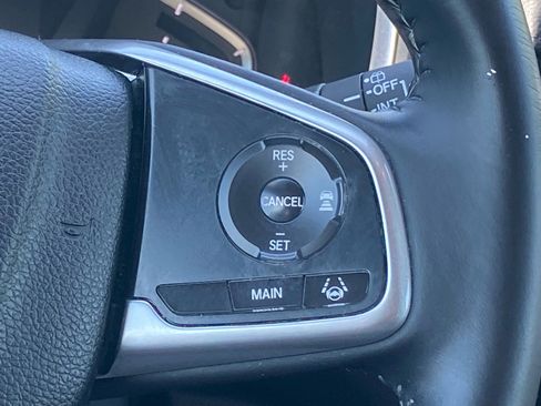 Used 2017 Honda CR-V EX-L image 10