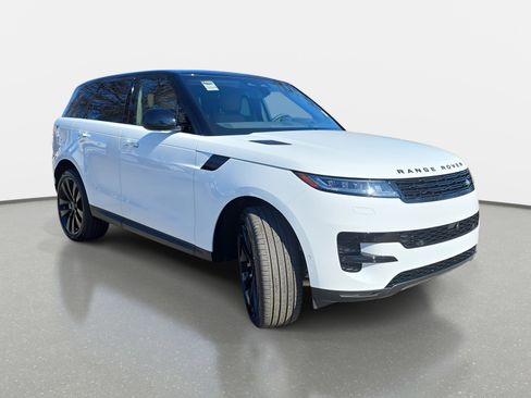 New 2026 Land Rover Range Rover Sport SE image 3