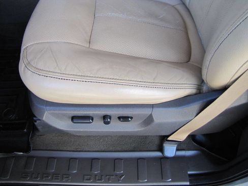Used 2016 Ford F350 Lariat w/ Lariat Ultimate Package image 14
