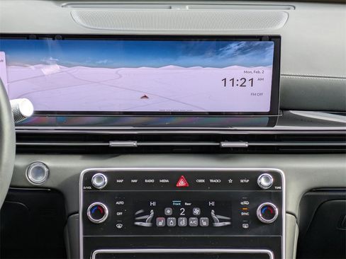 Used 2025 Genesis GV80 2.5T image 16