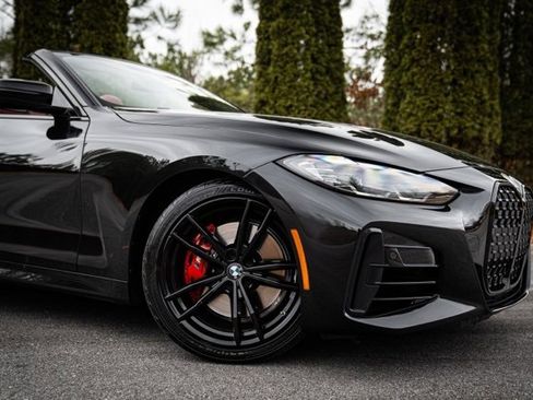 Used 2023 BMW M440i Convertible w/ Premium Package image 7