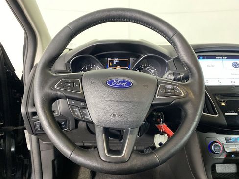 Used 2017 Ford Focus SEL w/ Cold Weather Package image 13