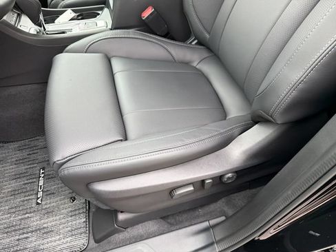New 2026 Subaru Ascent Limited AWD/4WD image 21