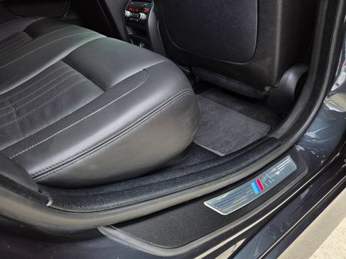 Used 2013 BMW M5 RWD image 22