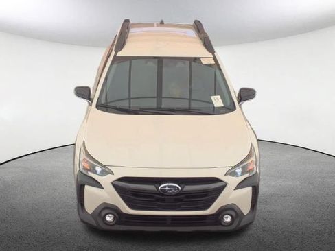 Used 2024 Subaru Outback Premium AWD/4WD image 2