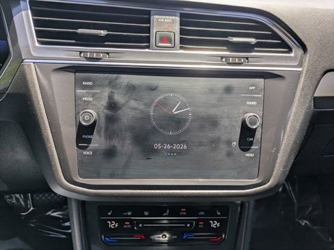 Used 2022 Volkswagen Tiguan SE AWD/4WD image 25