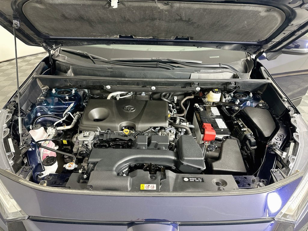 Used 2025 Toyota RAV4 XLE FWD image 28