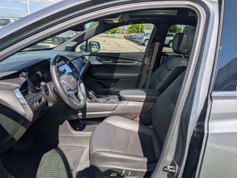 Used 2021 Cadillac XT5 Premium Luxury AWD/4WD image 13