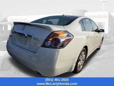 Used 2011 Nissan Altima 2.5 SL w/ Technology Pkg FWD image 5