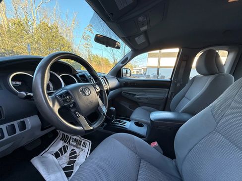 Used 2015 Toyota Tacoma 2WD Access Cab image 16