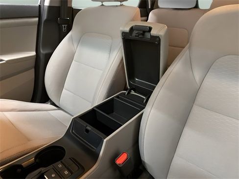 Used 2021 Hyundai Tucson SE image 52