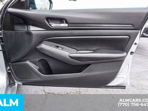 Used 2024 Nissan Altima 2.5 SV image 47