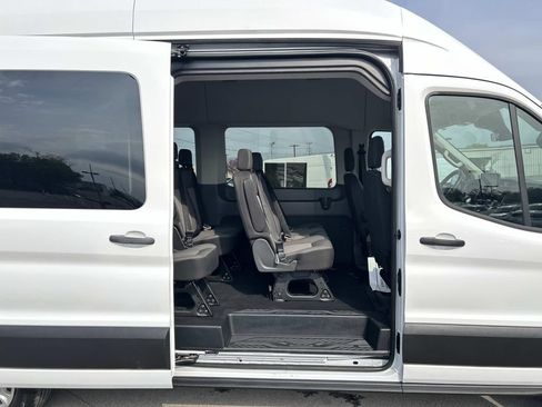 Used 2024 Ford Transit 350 XLT RWD image 20
