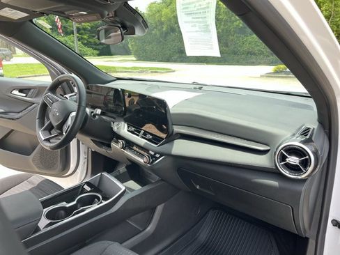 Used 2025 Chevrolet Equinox LT w/ Midnight Edition FWD image 29