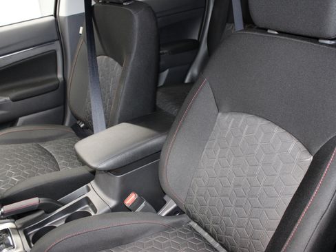 New 2025 Mitsubishi Outlander Sport LE image 18