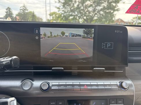 Certified 2024 Hyundai Kona SEL w/ Convenience Package AWD/4WD image 32