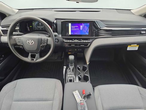 New 2026 Toyota Camry LE image 5