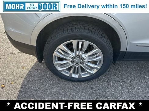 Used 2017 Cadillac XT5 Premium Luxury image 9