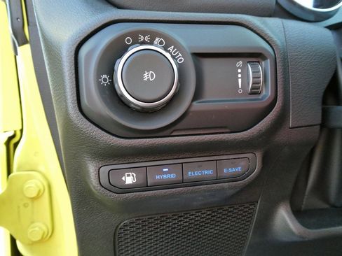 Used 2023 Jeep Wrangler Unlimited Sahara w/ Cold Weather Group image 25