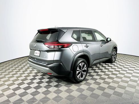 Used 2023 Nissan Rogue SV image 10