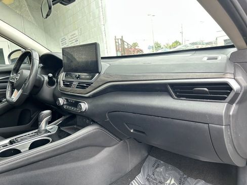 Used 2023 Nissan Altima 2.5 SL FWD image 16