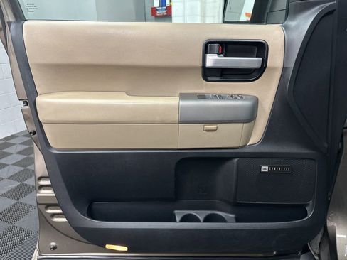 Used 2015 Toyota Sequoia Limited image 17
