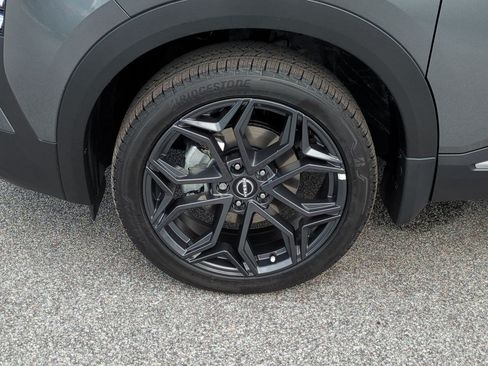 New 2026 Nissan Kicks SR FWD image 11