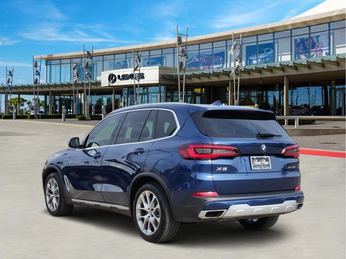 Used 2022 BMW X5 xDrive40i w/ Luxury Seating Package image 4