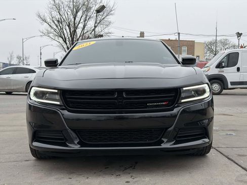 Used 2021 Dodge Charger SXT w/ Blacktop Package image 2