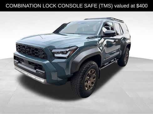 Used 2025 Toyota 4Runner Trailhunter AWD/4WD image 3