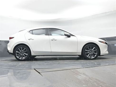 Used 2023 MAZDA MAZDA3 s image 28