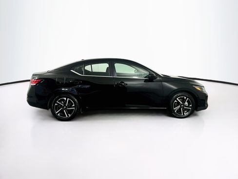 Used 2024 Nissan Sentra SV FWD image 10