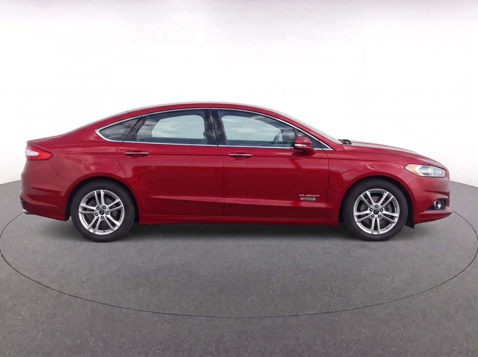Used 2015 Ford Fusion Energi Titanium FWD image 8