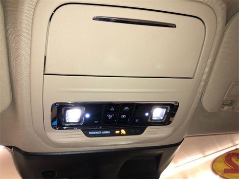 Used 2022 Lincoln Corsair AWD w/ Premium Package image 25