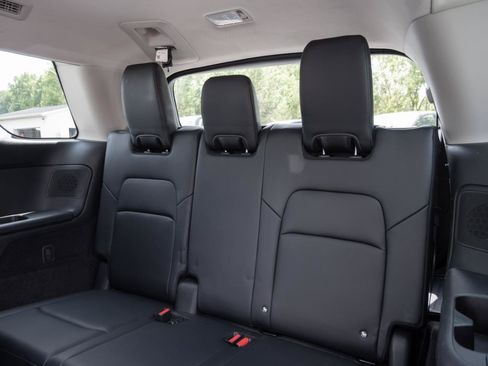 Used 2023 Nissan Pathfinder Platinum AWD/4WD image 20