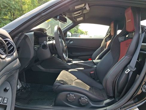 Certified 2024 Nissan Z NISMO w/ Floor Mat Package RWD image 12