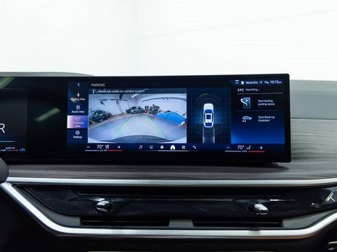 Certified 2024 BMW X6 xDrive40i w/ Executive Package image 18