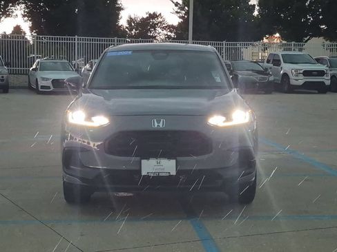 Used 2024 Honda HR-V Sport image 3