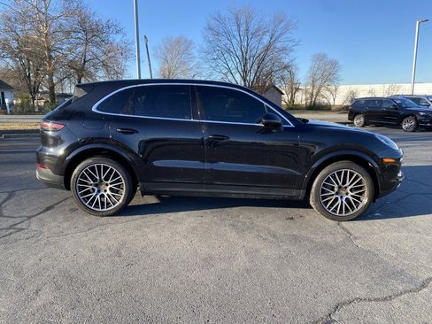 Used 2021 Porsche Cayenne S image 8