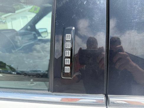 Used 2022 Ford F150 Platinum w/ Equipment Group 701A High AWD/4WD image 19