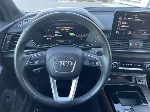 Certified 2024 Audi Q5 2.0T Premium Plus AWD/4WD image 9