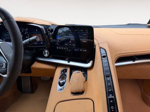 Used 2020 Chevrolet Corvette Stingray Premium Cpe w/ 3LT Preferred Equipment Group RWD image 11