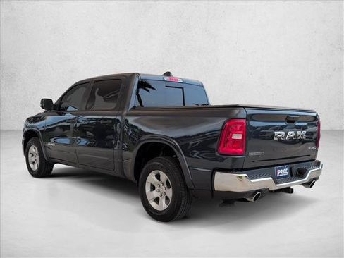 Used 2025 RAM 1500 Big Horn AWD/4WD image 3