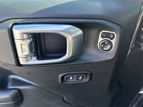 Used 2024 Jeep Wrangler Unlimited w/ Convenience Group image 23