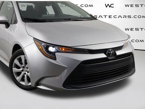 Used 2024 Toyota Corolla LE FWD image 43