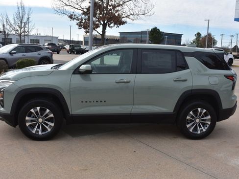 New 2026 Chevrolet Equinox LT image 9