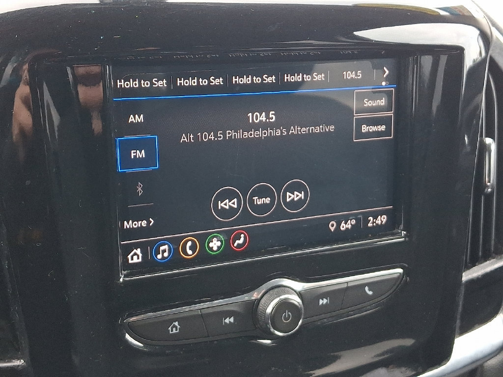 Used 2021 Chevrolet Traverse LS FWD image 18