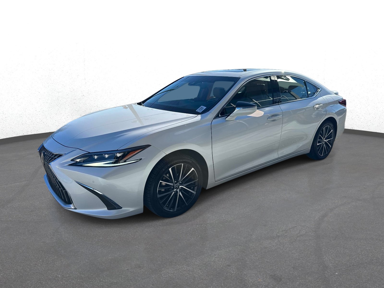 Used 2024 Lexus ES 300h w/ Premium Package FWD image 7